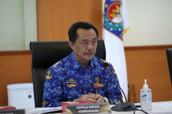 Gandeng Kampus, Kepala...
