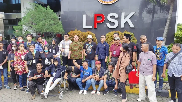 20 Keluarga Korban Tragedi...