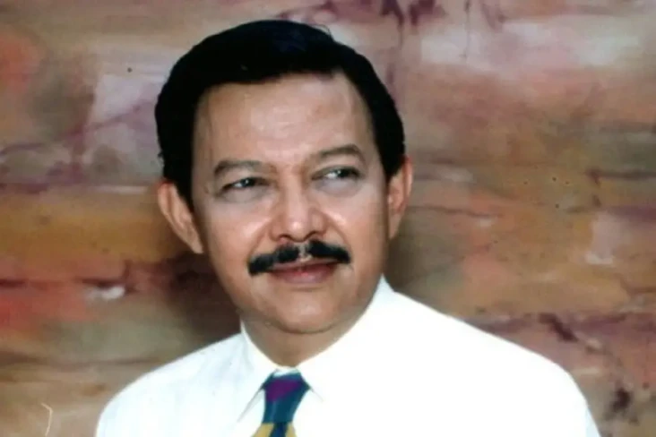 Rudy Salam Meninggal,...