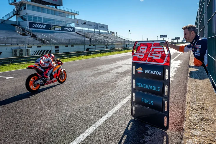 Marc Marquez Minta Tim...