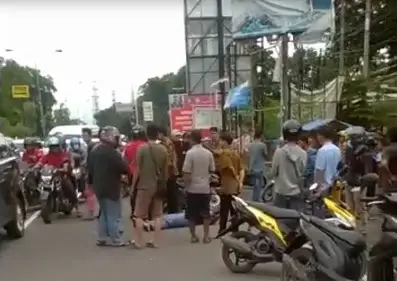 Tawuran Pelajar Pecah...