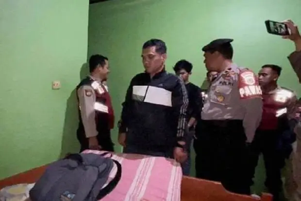 Kronologi Pasangan Sejoli...