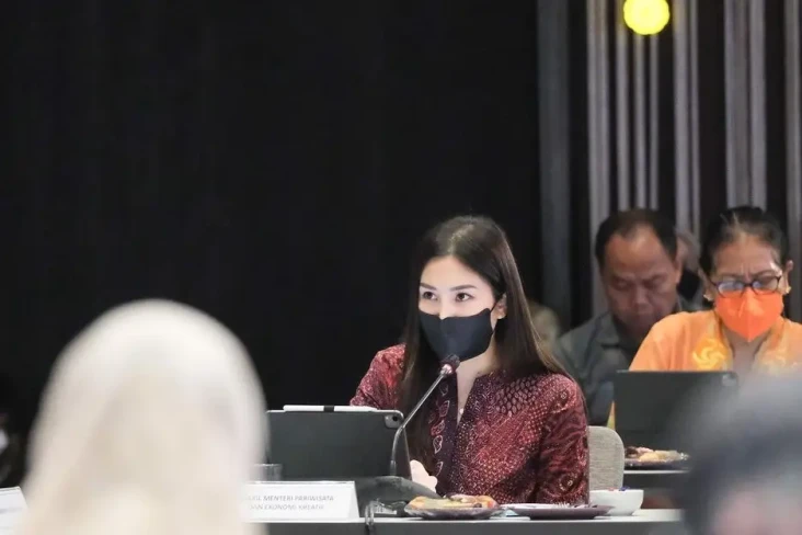 Angela Tanoesoedibjo...