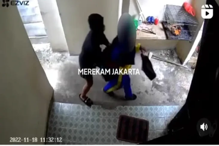 Predator Seksual Teror...