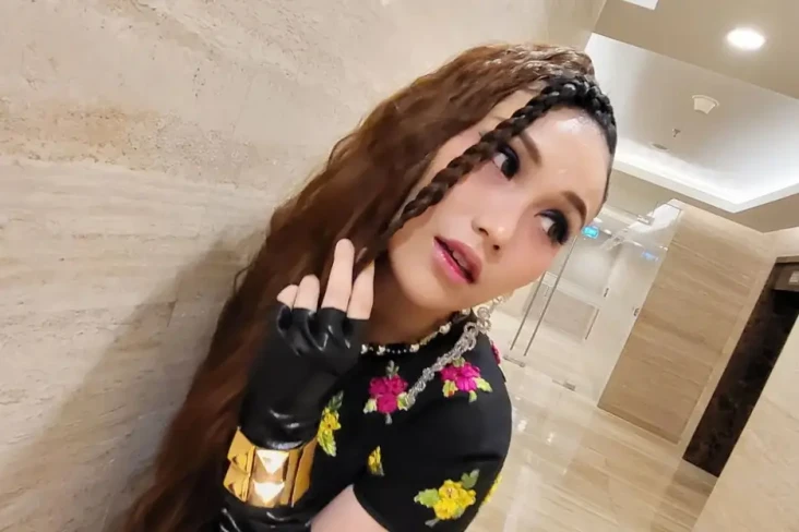 Bersahabat, Luna Maya...