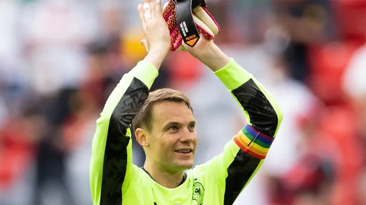 Manuel Neuer Ngotot...