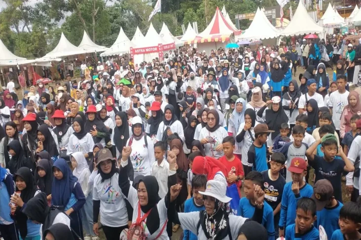 Masyarakat Desa Dukung...