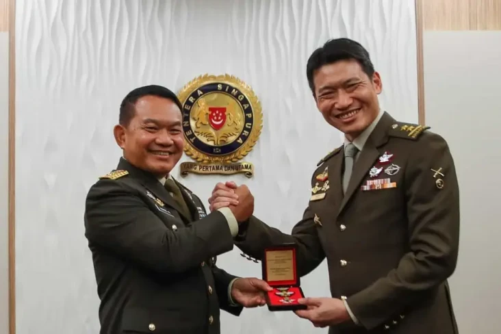 Gagah! KSAD Dudung Terima...