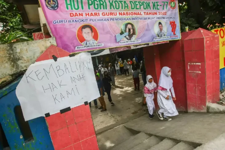 Polemik Penggusuran...