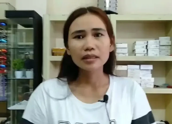Emak-emak Bali Penerobos...