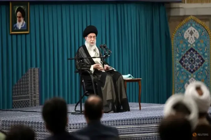 Khamenei: Musuh Mungkin...