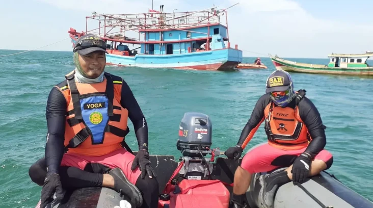 ABK Jatuh di Laut Indramayu,...