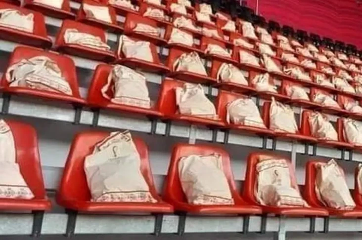 Penonton Piala Dunia...