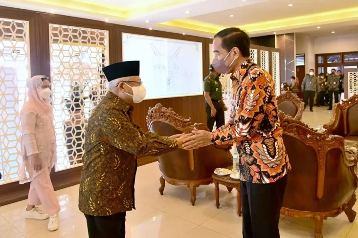 Presiden Jokowi dan...