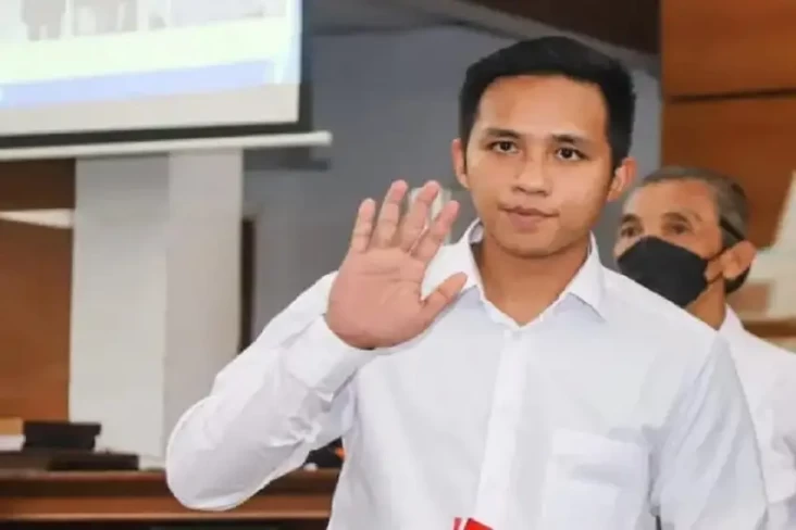 Bharada E, Ricky Rizal,...