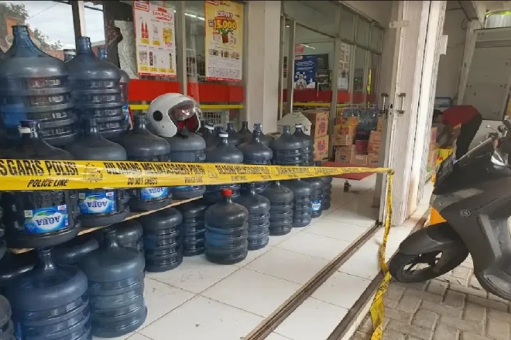 Kronologi Perampok Bersenpi...