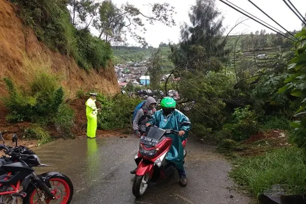 Jalur Cugenang-Cianjur...