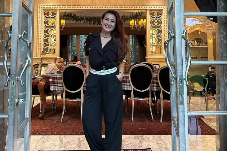 Liza Natalia Geram Nama...