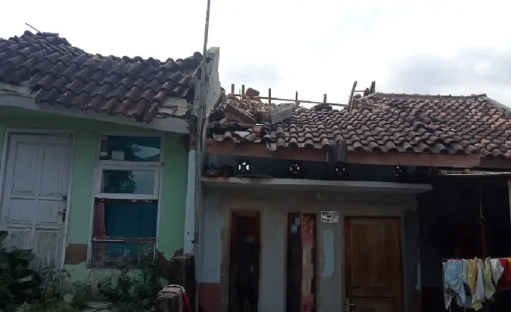 Gempa Dahsyat Cianjur,...