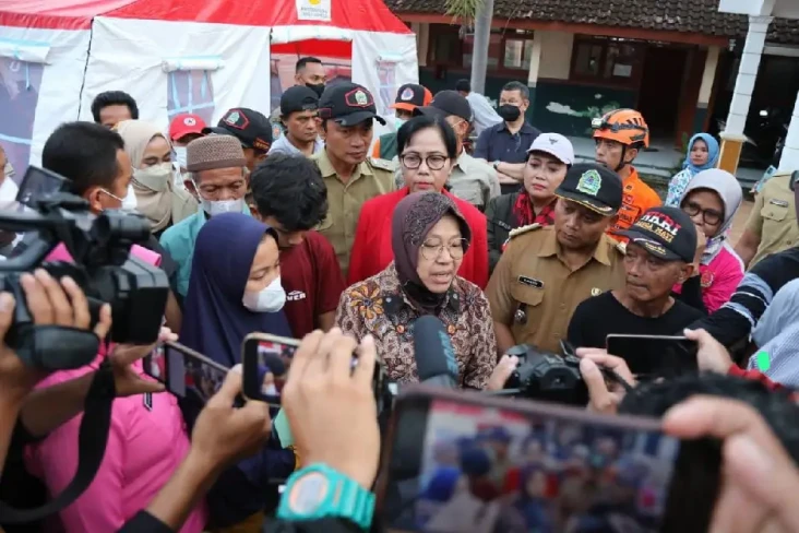 7 Kecamatan Rusak Berat,...