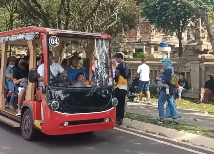 Wisatawan Senang Bisa...