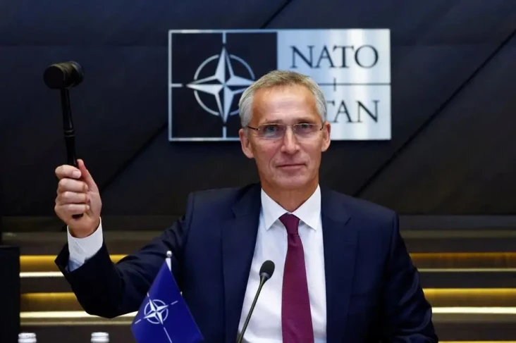 NATO: Ukraina Perlu...