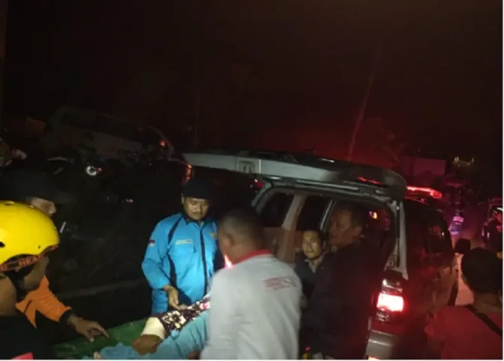 Emergency Team Partai...