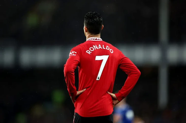 Ronaldo Pamit dari Manchester...