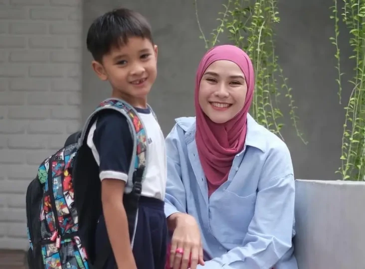 Sedang Sakit Pneumonia,...