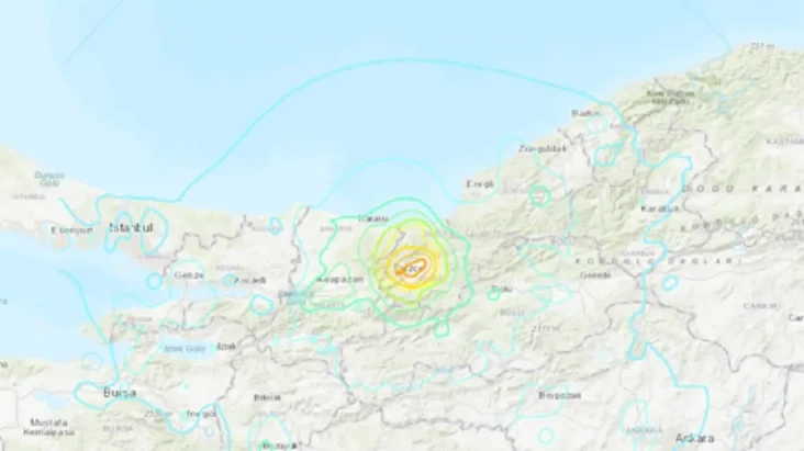 Gempa Berkekuatan 6,1...