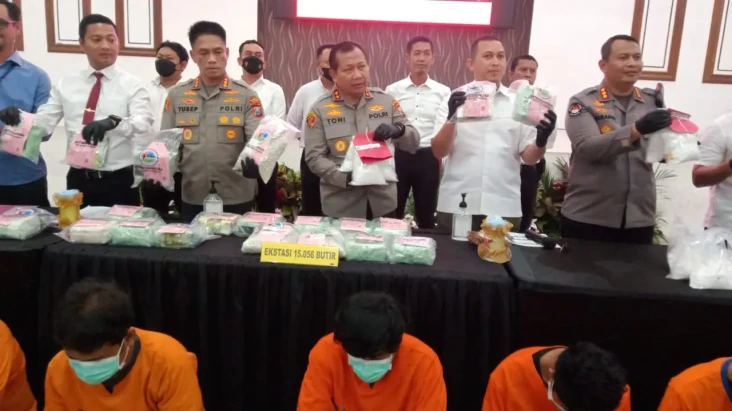 Bongkar Jaringan Narkoba...