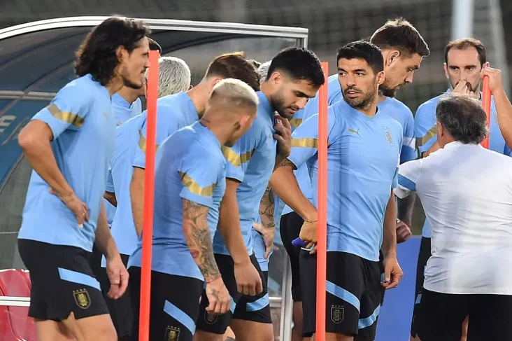 Susunan Pemain Uruguay...