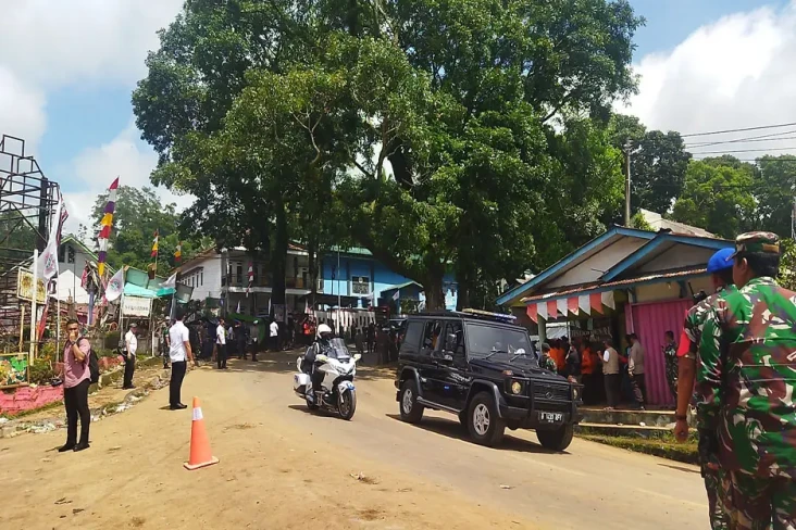 Presiden Jokowi Kembali...