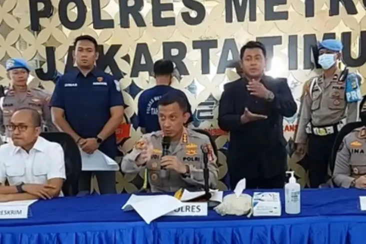 Kasus Penusukan Sopir...