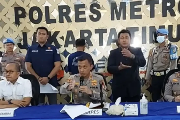 2 Bulan Jadi Polisi...