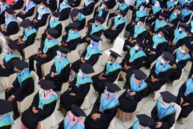 Apa Saja Kriteria Cumlaude...