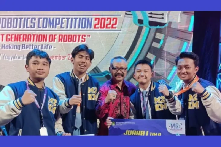 Robot Pengambil Sampah...