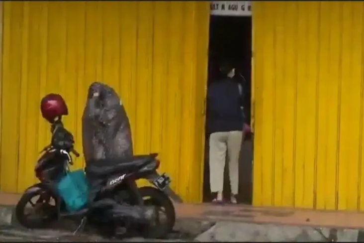 Perampokan Toko Emas...