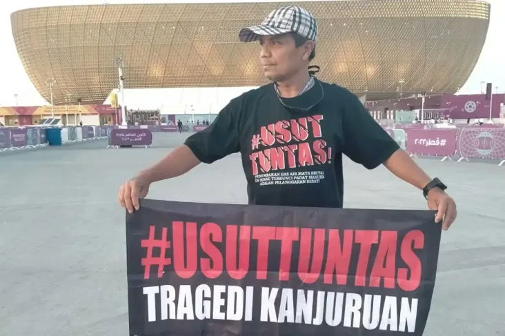 Dikira Bawa Pesan LGBT,...