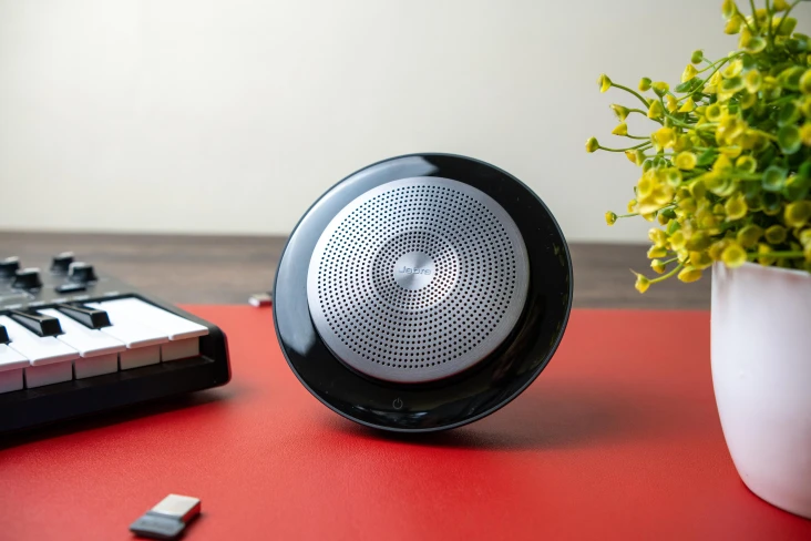 Review Jabra Speak 750,...