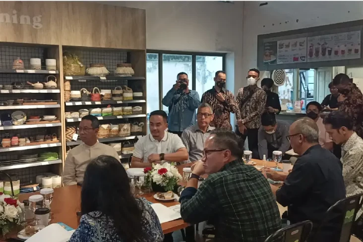 Pemprov DKI dan Kementerian...
