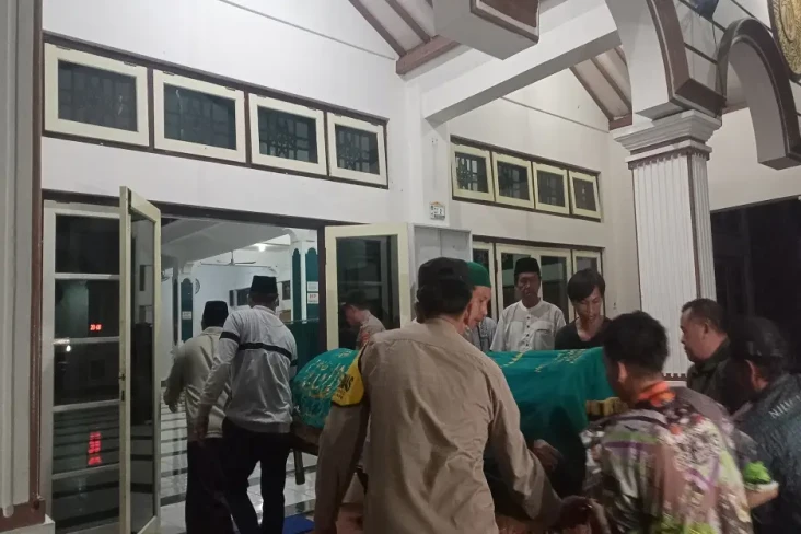 Jadi Korban Gempa Cianjur,...