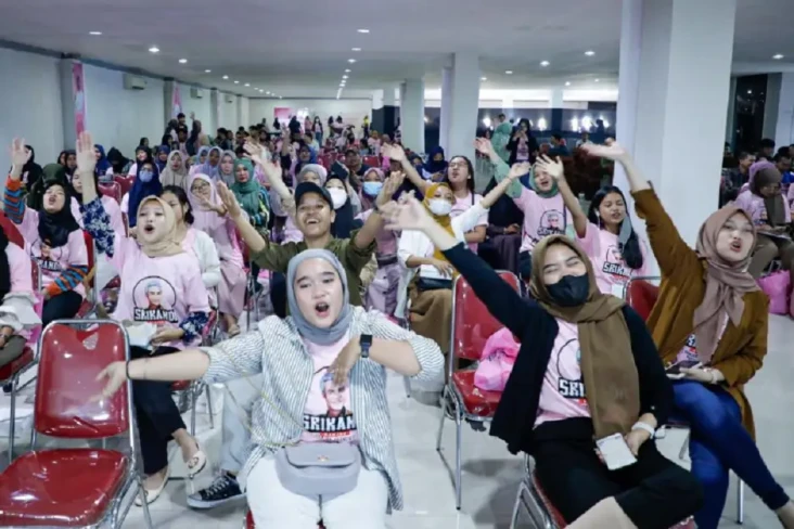 Geliatkan Industri Seni...