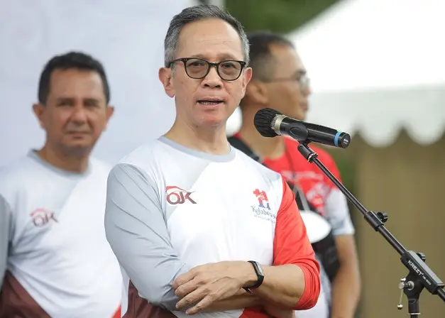 Rayakan 11 Tahun OJK...
