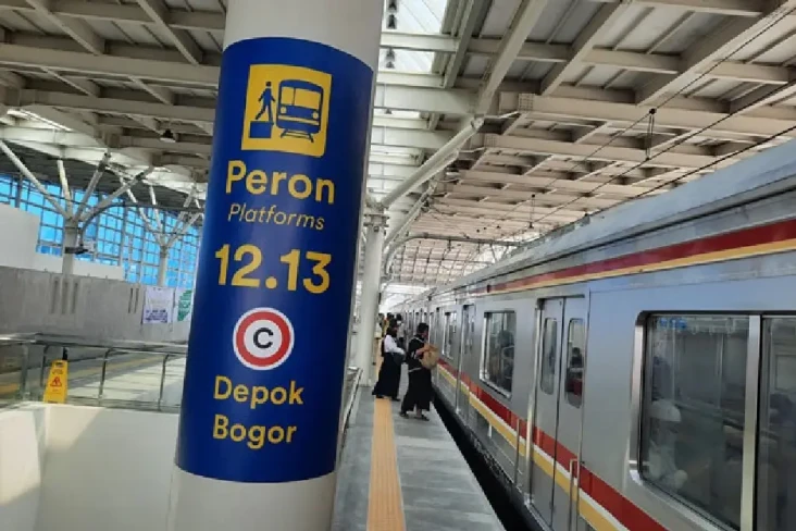 Usai Kereta Anjlok Dievakuasi,...