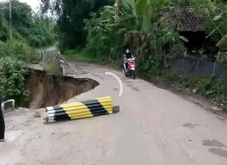 Jalan Lintas Sumsel-Lampung...