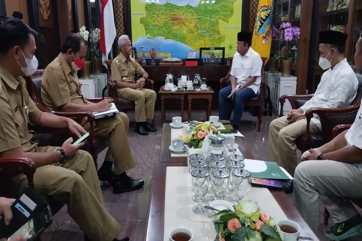 Waketum PBNU Temui Ganjar...