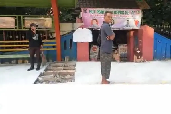 3 Minggu Tanpa Guru,...