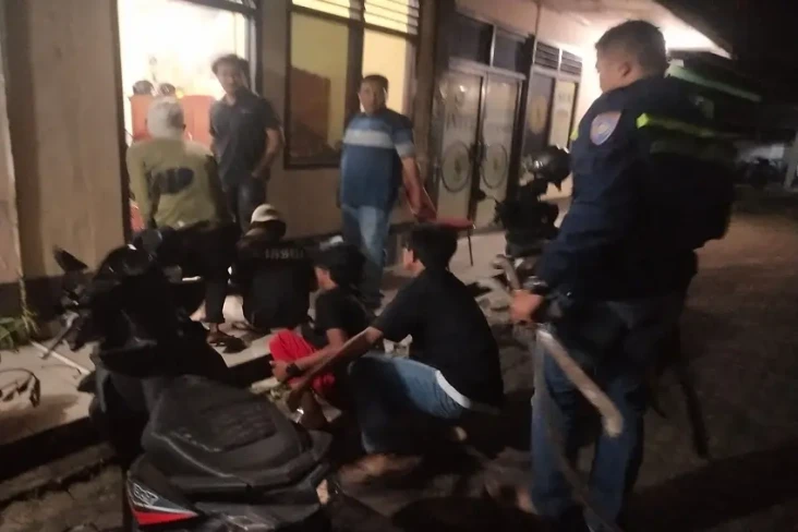 5 Remaja Geng Motor...