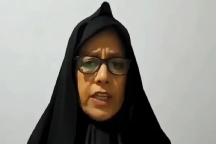 Keponakan Khamenei Dukung...